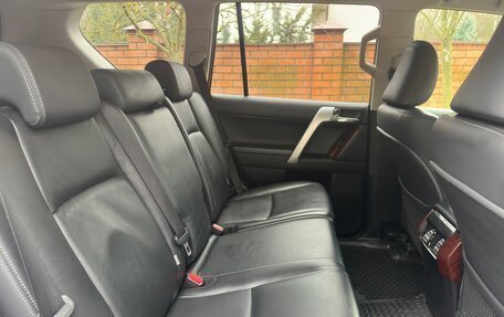 Toyota Land Cruiser Prado 150 рестайлинг 2, 2016 год, 3 980 000 рублей, 14 фотография