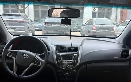 Hyundai Solaris II рестайлинг, 2015 год, 730 000 рублей, 9 фотография