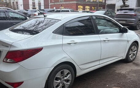 Hyundai Solaris II рестайлинг, 2015 год, 730 000 рублей, 6 фотография