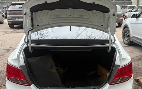 Hyundai Solaris II рестайлинг, 2015 год, 730 000 рублей, 11 фотография