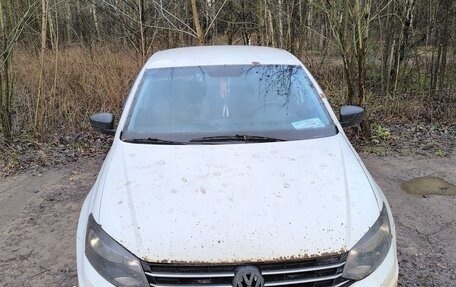 Volkswagen Polo VI (EU Market), 2015 год, 450 000 рублей, 2 фотография