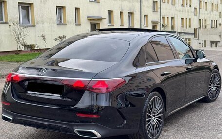 Mercedes-Benz E-Класс, 2024 год, 6 540 000 рублей, 2 фотография