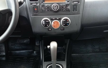 Nissan Tiida, 2010 год, 595 000 рублей, 21 фотография