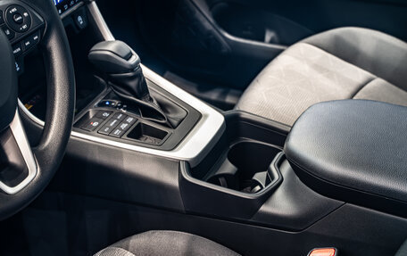 Toyota RAV4, 2025 год, 4 990 000 рублей, 7 фотография