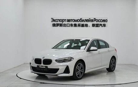 BMW 1 серия, 2022 год, 1 900 000 рублей, 3 фотография