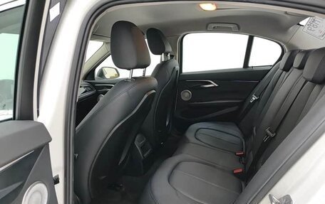 BMW 1 серия, 2022 год, 1 900 000 рублей, 13 фотография