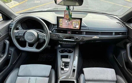 Audi A4, 2021 год, 2 220 000 рублей, 7 фотография