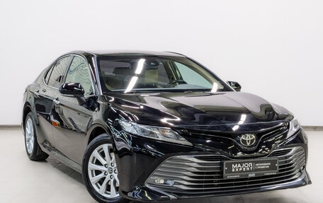 Toyota Camry, 2019 год, 2 650 000 рублей, 3 фотография