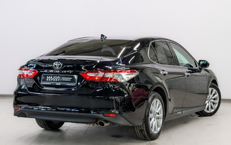 Toyota Camry, 2019 год, 2 650 000 рублей, 5 фотография