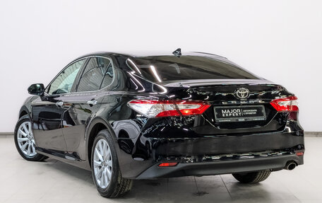 Toyota Camry, 2019 год, 2 650 000 рублей, 7 фотография
