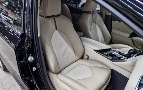 Toyota Camry, 2019 год, 2 650 000 рублей, 22 фотография