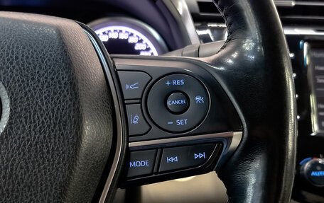 Toyota Camry, 2019 год, 2 650 000 рублей, 26 фотография