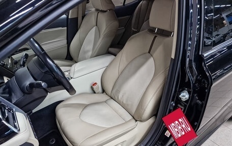 Toyota Camry, 2019 год, 2 650 000 рублей, 20 фотография