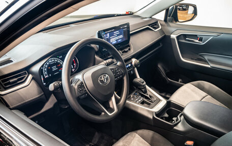 Toyota RAV4, 2025 год, 4 690 000 рублей, 6 фотография