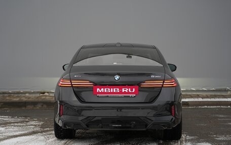 BMW 5 серия, 2025 год, 9 975 000 рублей, 6 фотография