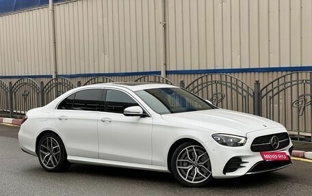 Mercedes-Benz E-Класс, 2020 год, 4 750 000 рублей, 1 фотография