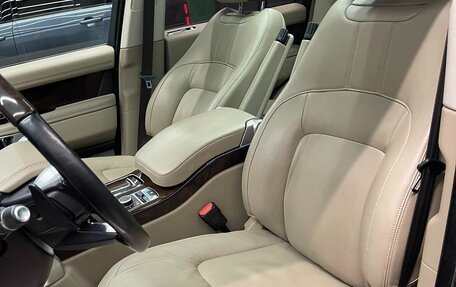 Land Rover Range Rover IV рестайлинг, 2018 год, 6 900 000 рублей, 8 фотография