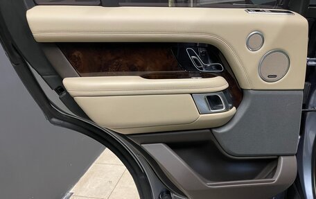 Land Rover Range Rover IV рестайлинг, 2018 год, 6 900 000 рублей, 16 фотография