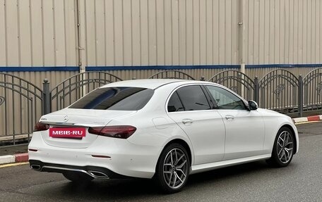 Mercedes-Benz E-Класс, 2020 год, 4 750 000 рублей, 5 фотография