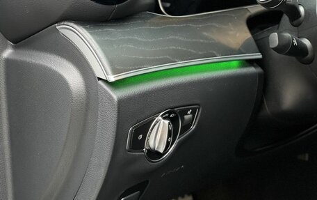 Mercedes-Benz E-Класс, 2020 год, 4 750 000 рублей, 18 фотография