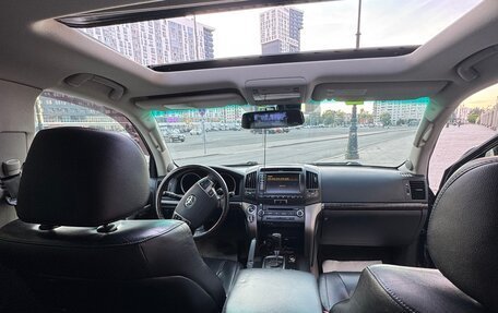 Toyota Land Cruiser 200, 2011 год, 2 900 000 рублей, 11 фотография