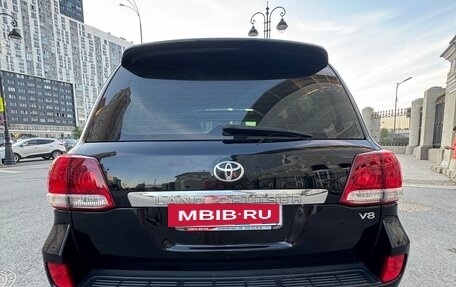 Toyota Land Cruiser 200, 2011 год, 2 900 000 рублей, 4 фотография