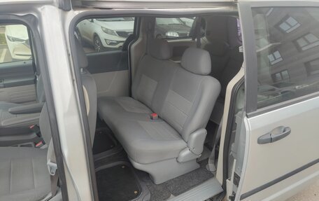 Dodge Caravan V, 2007 год, 830 000 рублей, 17 фотография