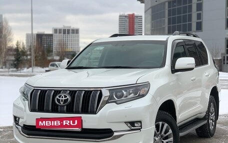 Toyota Land Cruiser Prado 150 рестайлинг 2, 2019 год, 4 999 000 рублей, 2 фотография