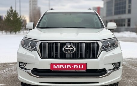 Toyota Land Cruiser Prado 150 рестайлинг 2, 2019 год, 4 999 000 рублей, 15 фотография