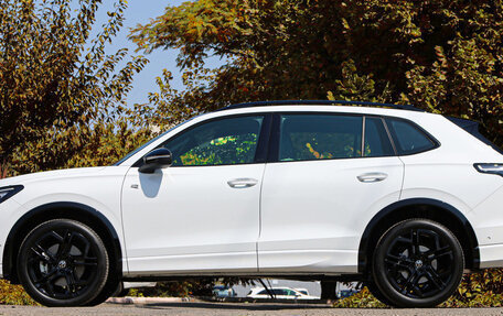 Volkswagen Tiguan, 2025 год, 4 980 000 рублей, 3 фотография