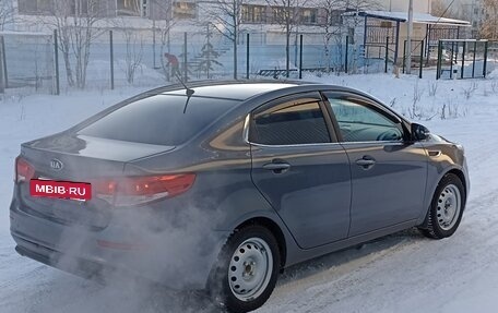 KIA Rio III рестайлинг, 2015 год, 1 100 000 рублей, 5 фотография