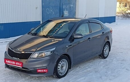 KIA Rio III рестайлинг, 2015 год, 1 100 000 рублей, 2 фотография