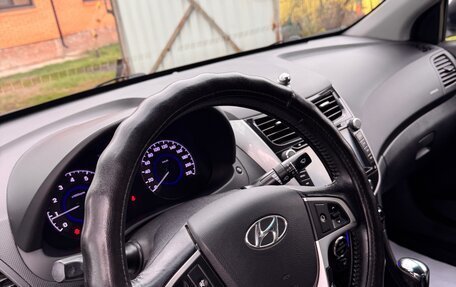 Hyundai Solaris II рестайлинг, 2012 год, 780 000 рублей, 8 фотография