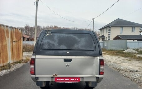 Nissan NP300, 2011 год, 900 000 рублей, 3 фотография