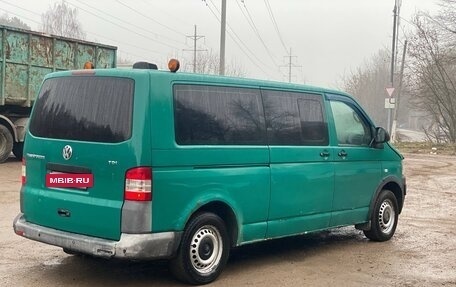 Volkswagen Transporter T5 рестайлинг, 2010 год, 990 000 рублей, 2 фотография