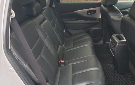 Nissan Murano, 2016 год, 2 010 000 рублей, 21 фотография