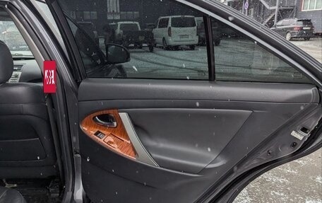 Toyota Camry, 2011 год, 890 000 рублей, 21 фотография