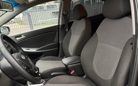 Hyundai Solaris II рестайлинг, 2011 год, 530 000 рублей, 17 фотография