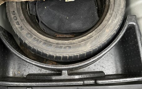 Hyundai Solaris II рестайлинг, 2011 год, 530 000 рублей, 24 фотография