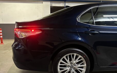 Toyota Camry, 2018 год, 2 599 000 рублей, 3 фотография