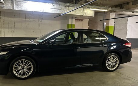 Toyota Camry, 2018 год, 2 599 000 рублей, 9 фотография