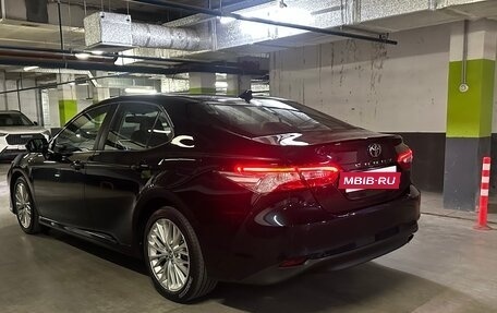 Toyota Camry, 2018 год, 2 599 000 рублей, 6 фотография