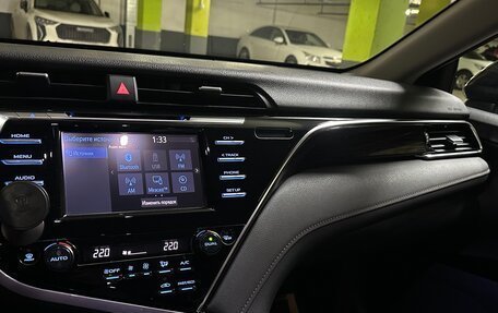 Toyota Camry, 2018 год, 2 599 000 рублей, 15 фотография