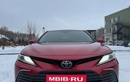 Toyota Camry, 2021 год, 4 000 000 рублей, 2 фотография