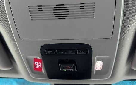 Toyota Camry, 2021 год, 4 000 000 рублей, 14 фотография