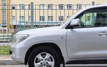 Toyota Land Cruiser 200, 2011 год, 2 850 000 рублей, 4 фотография