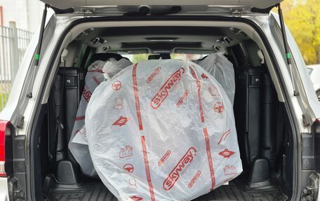 Toyota Land Cruiser 200, 2011 год, 2 850 000 рублей, 9 фотография