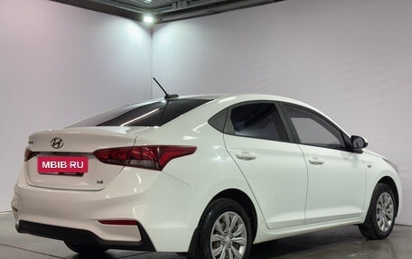 Hyundai Solaris II рестайлинг, 2018 год, 998 600 рублей, 3 фотография