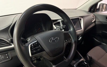 Hyundai Solaris II рестайлинг, 2018 год, 998 600 рублей, 5 фотография