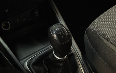 Hyundai Solaris II рестайлинг, 2018 год, 998 600 рублей, 13 фотография